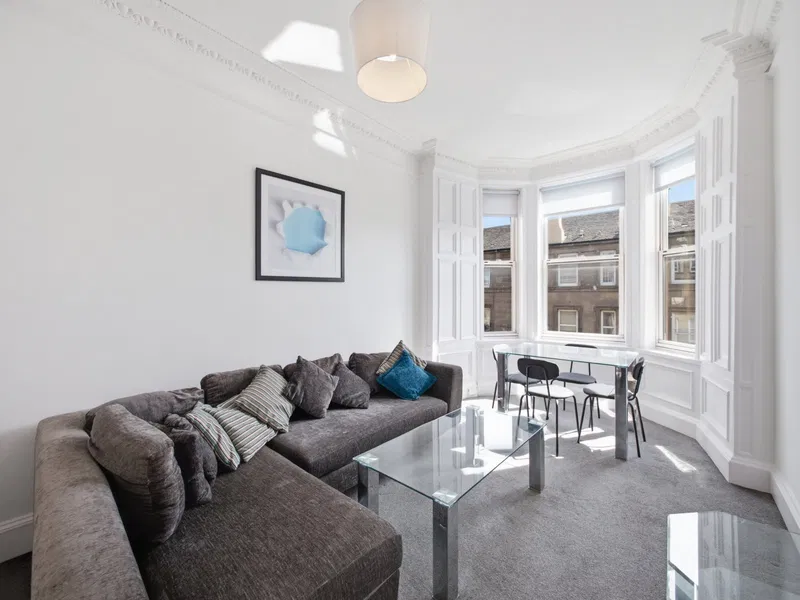 208/6 (3F2) Morningside Road, Edinburgh, EH10
