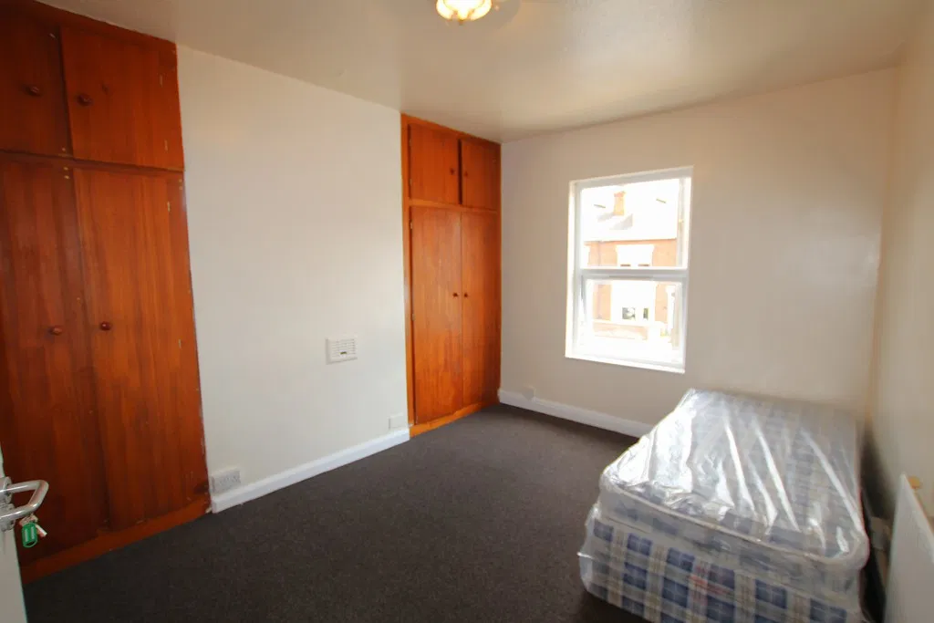 Harlaxton Road, Grantham, Lincolnshire, NG31 7AJ - image 5