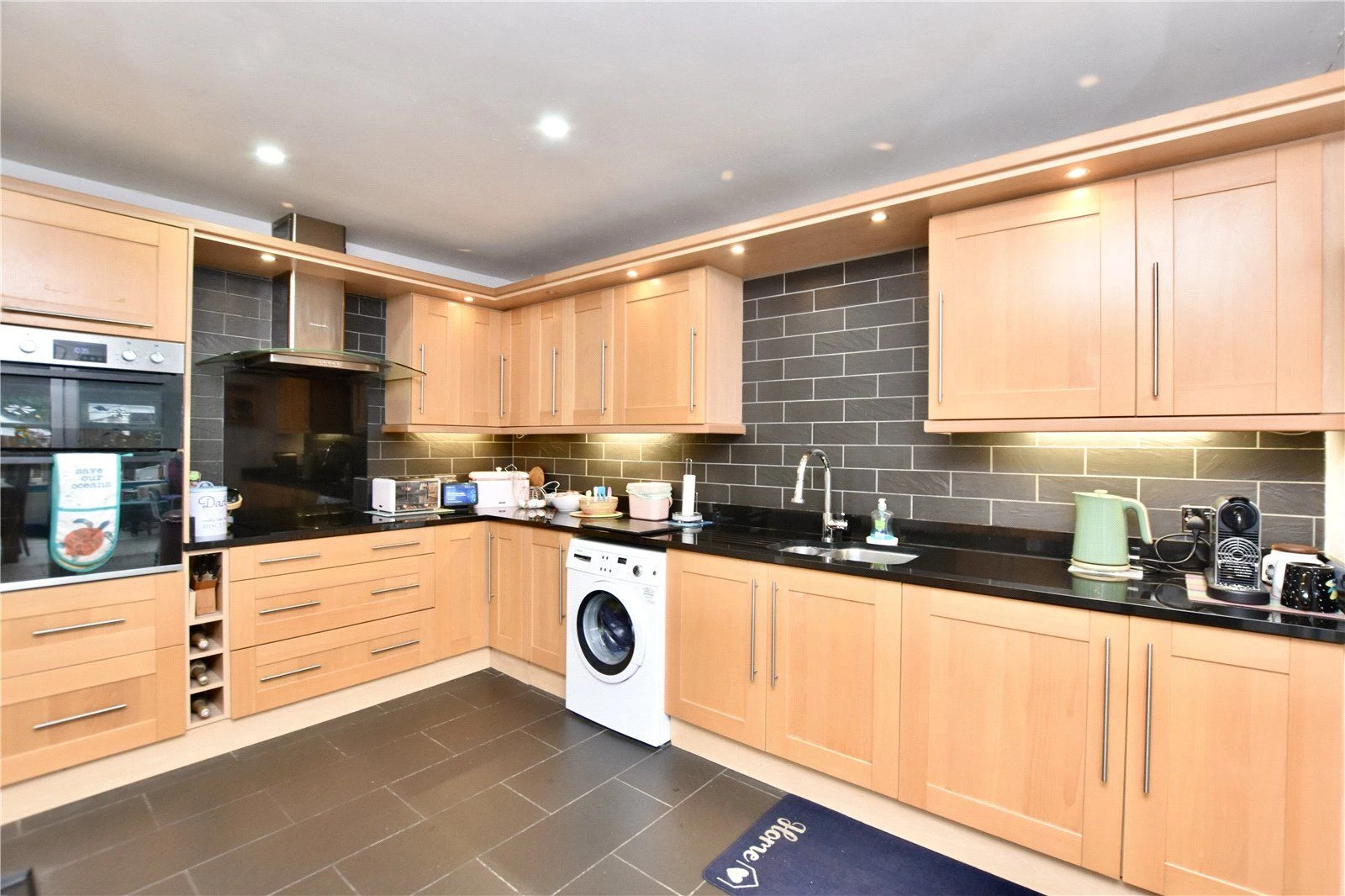 Edenfield Road, Norden, OL12 7SS - image 6