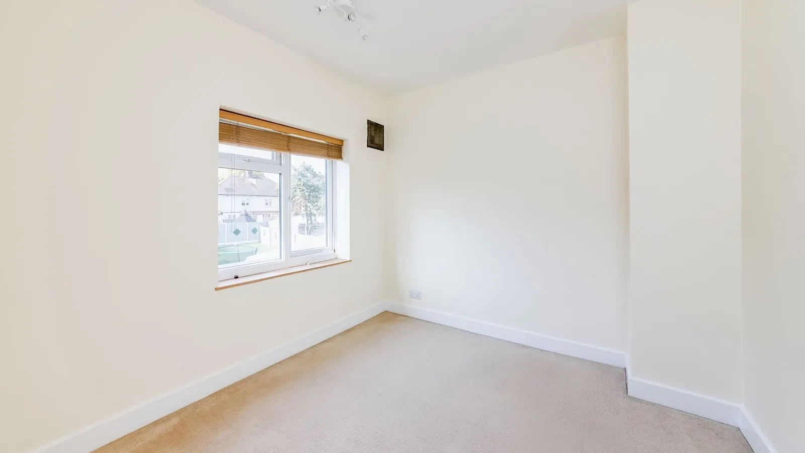 The Fairway, Banbury OX16 0RJ - image 11
