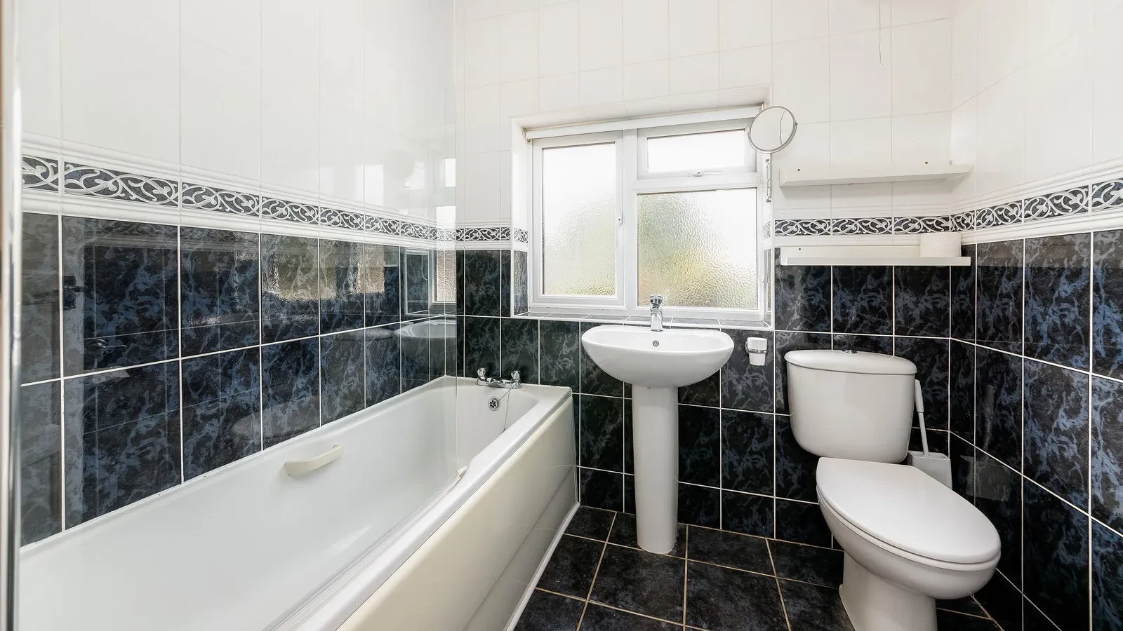 The Fairway, Banbury OX16 0RJ - image 12