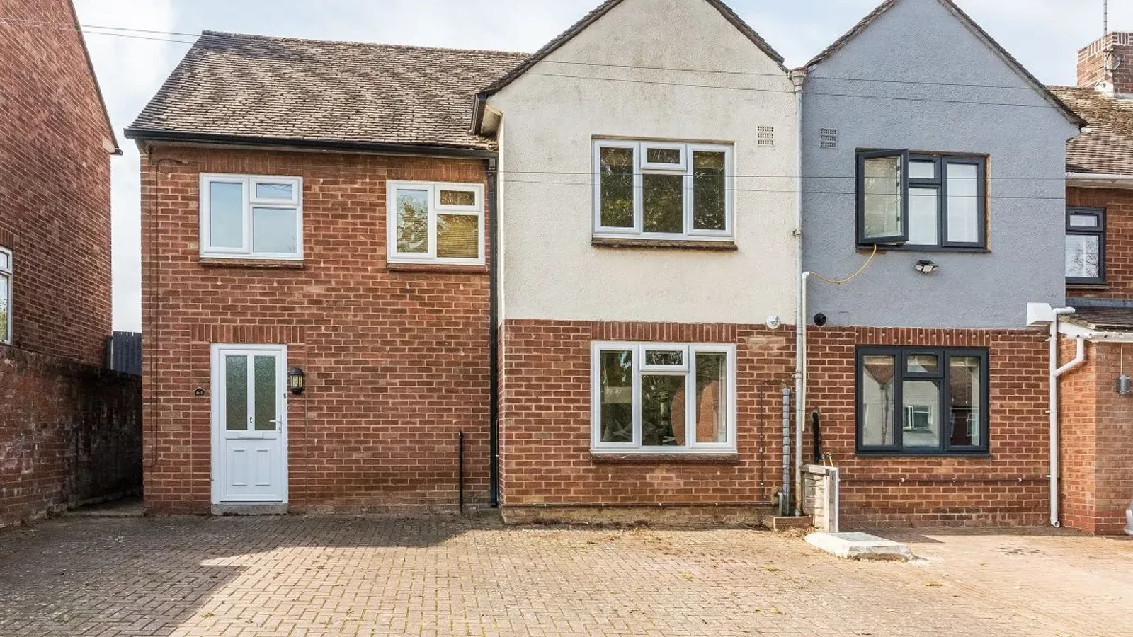 The Fairway, Banbury OX16 0RJ - image 1