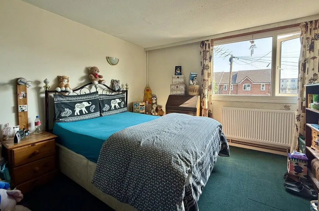Carless Close, Gosport, PO13 9PL - image 4