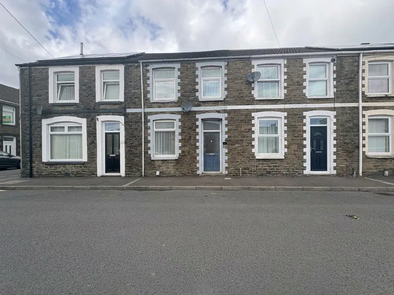 Pendrill Street, Neath, SA11