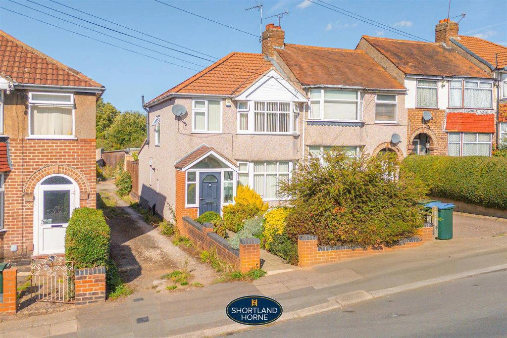 The Martyrs Close, Cheylesmore, Coventry - image 1