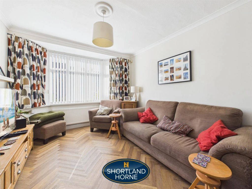 The Martyrs Close, Cheylesmore, Coventry - image 4