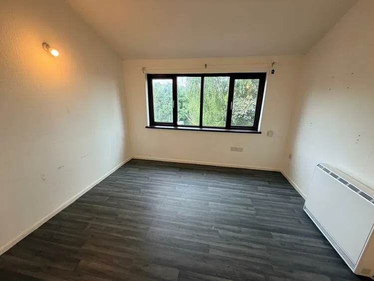 Flat 47, Quartercroft, Pyramid Close, Northampton, Northamptonshire NN3 8DP - image 4