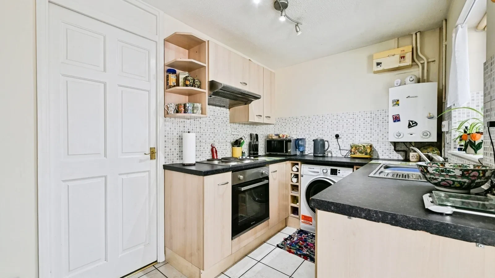 Nicholas Road, Beeston, Nottingham, Nottinghamshire, NG9 - image 5