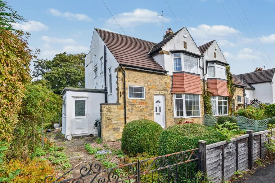 18 Laurel Grove, Bingley, West Yorkshire, BD16 2RY - image 1