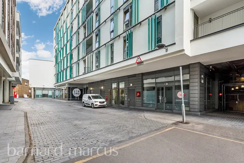 Hardwicks Square, London - image 2