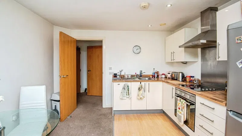 Penistone Road, Sheffield, S6 - image 2