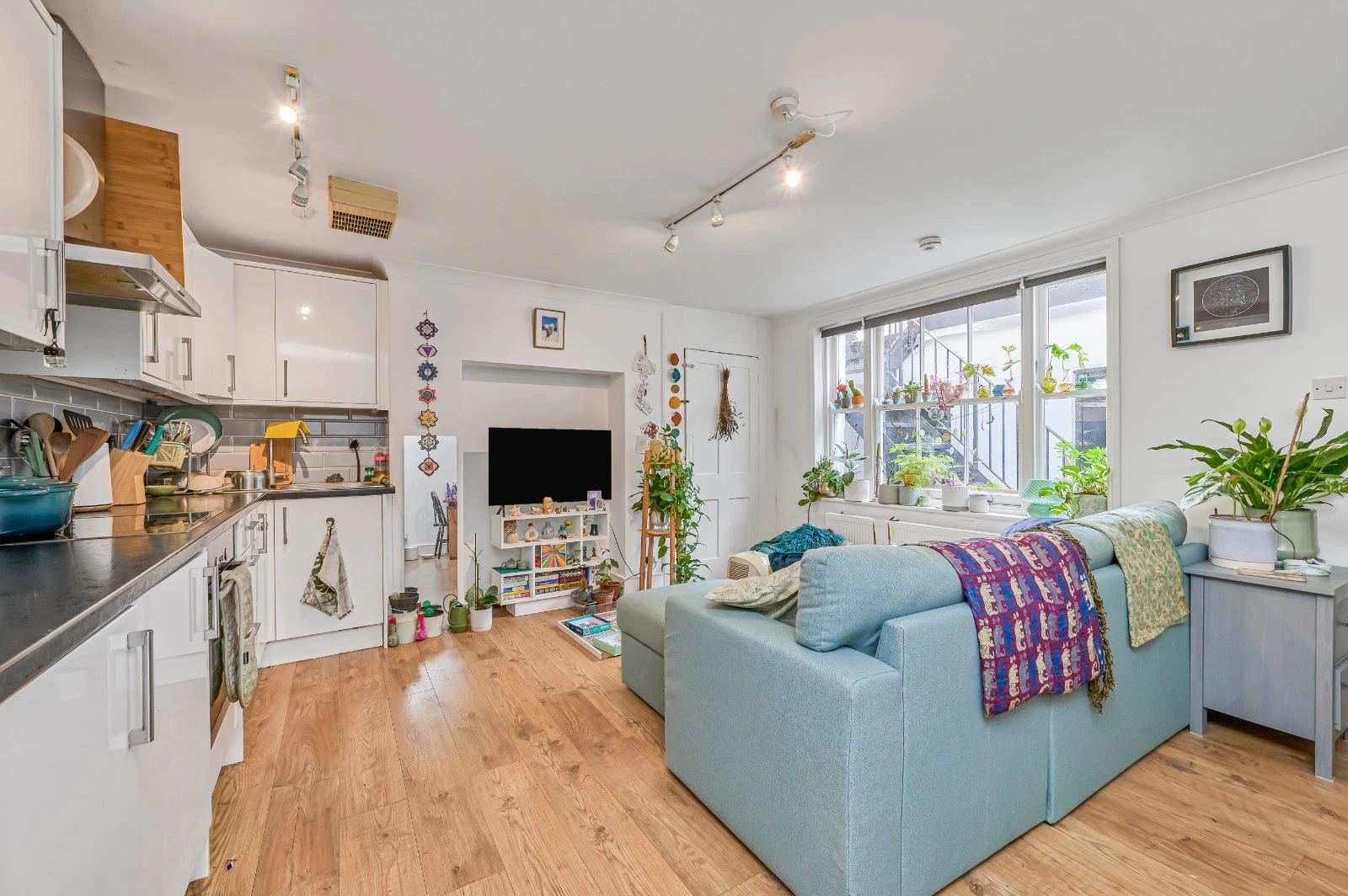 Barnsbury Street, Islington, London, N1 - image 38