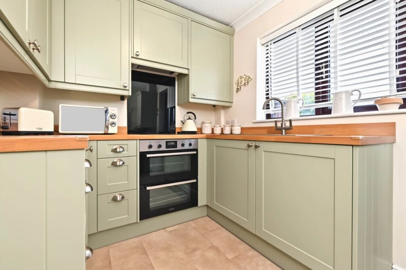 Northwood Green, Northwood, Stoke-on-Trent, Staffordshire, ST1 2AR - image 4