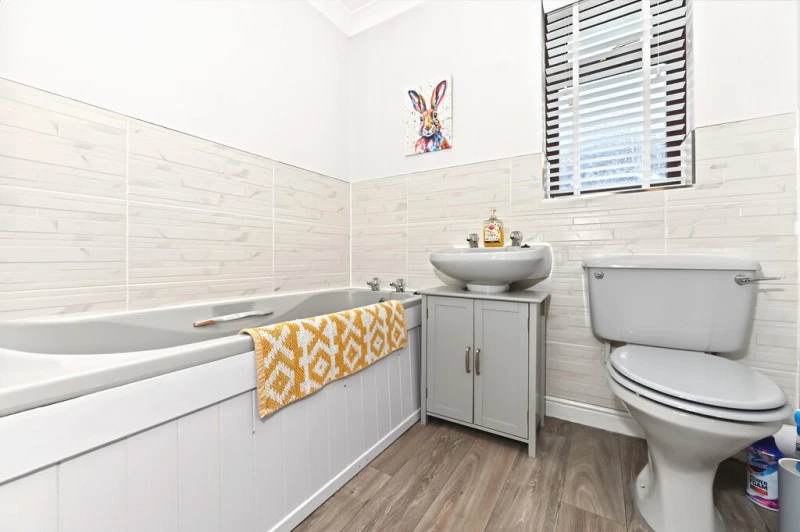 Northwood Green, Northwood, Stoke-on-Trent, Staffordshire, ST1 2AR - image 9