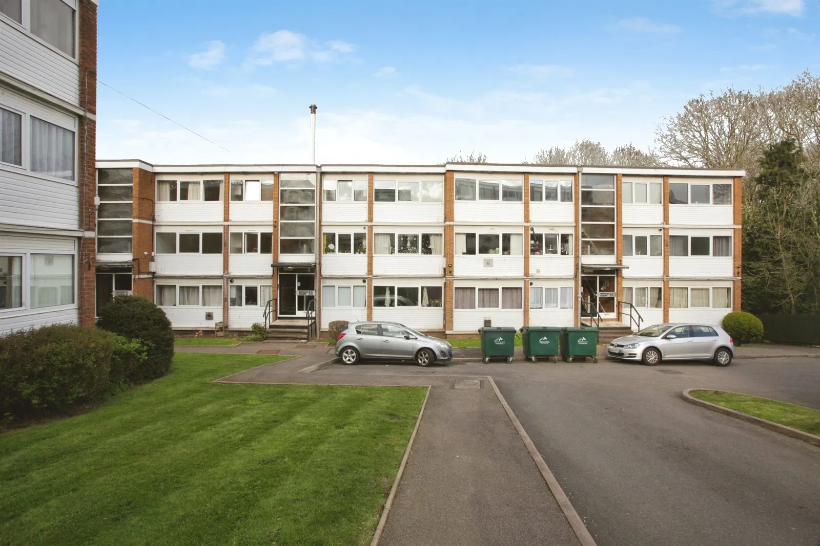 Whitley Court, Coventry - image 4