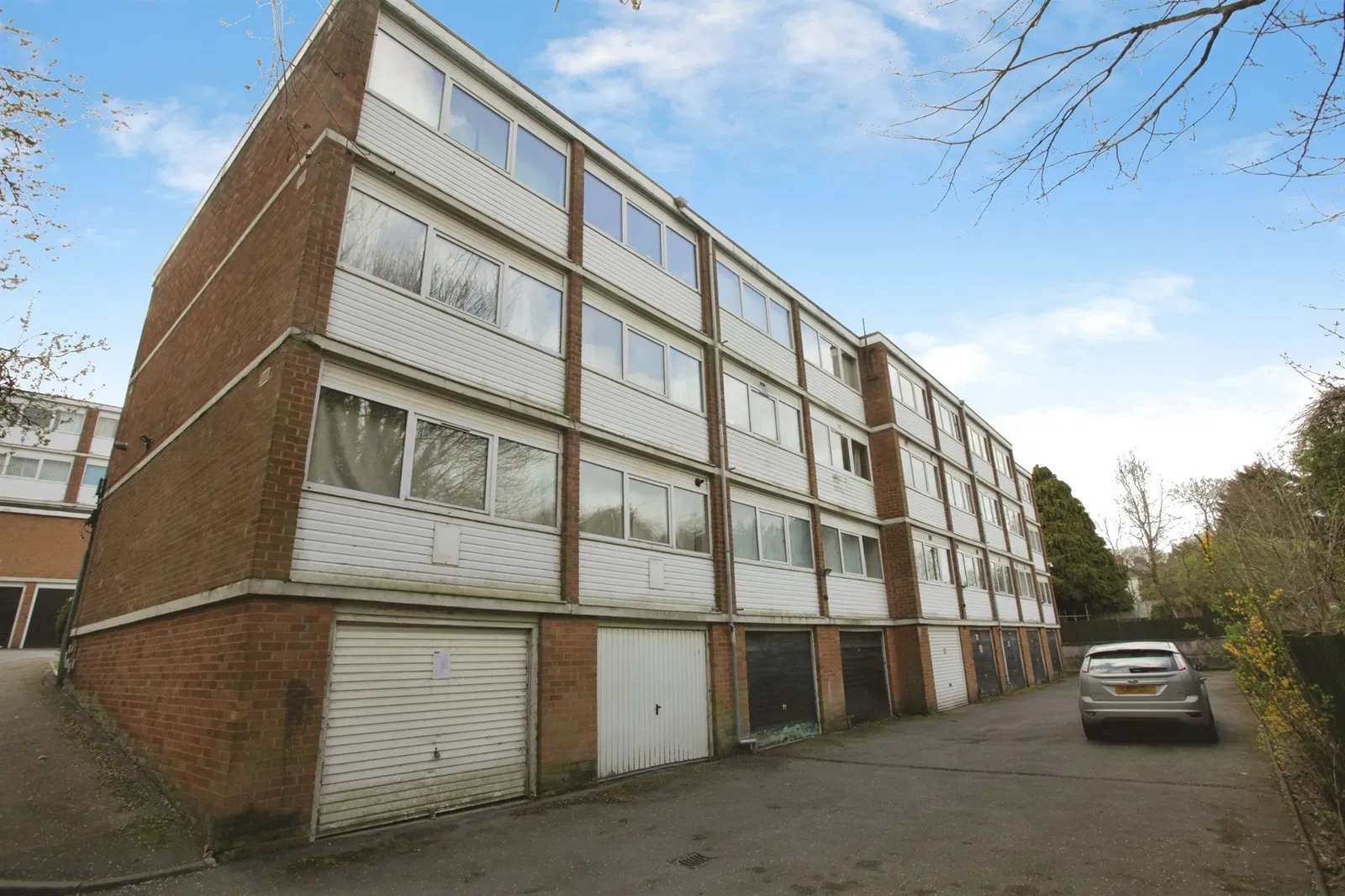 Whitley Court, Coventry - image 5