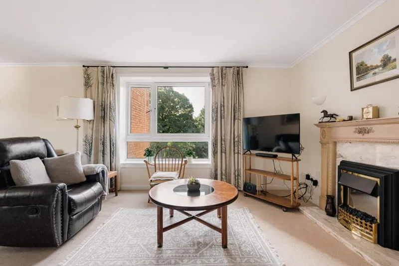 6 Sydenham Road, Dowanhill, G12 - image 3