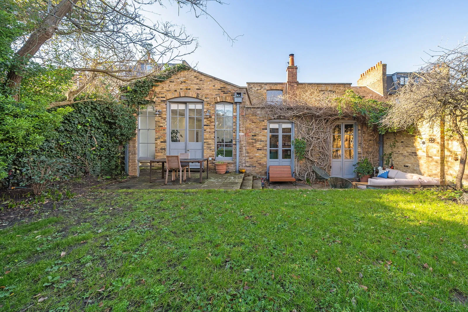 Priory Grove, Stockwell, SW8 - image 2