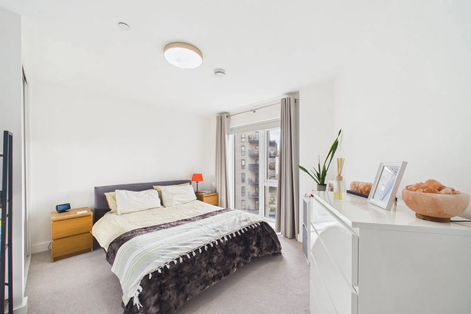 Market Street, Bracknell, RG12 1PA - image 5