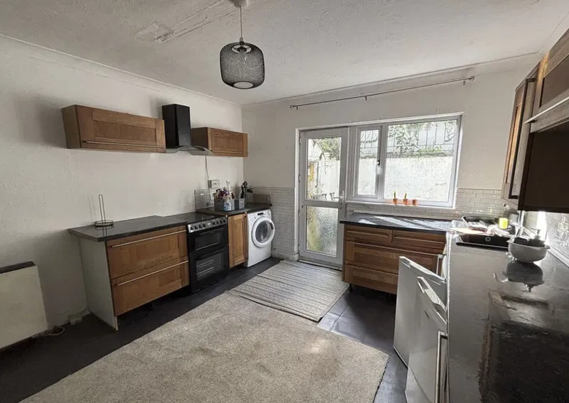 New Road, Saltash, Cornwall, PL12 6HL - image 2