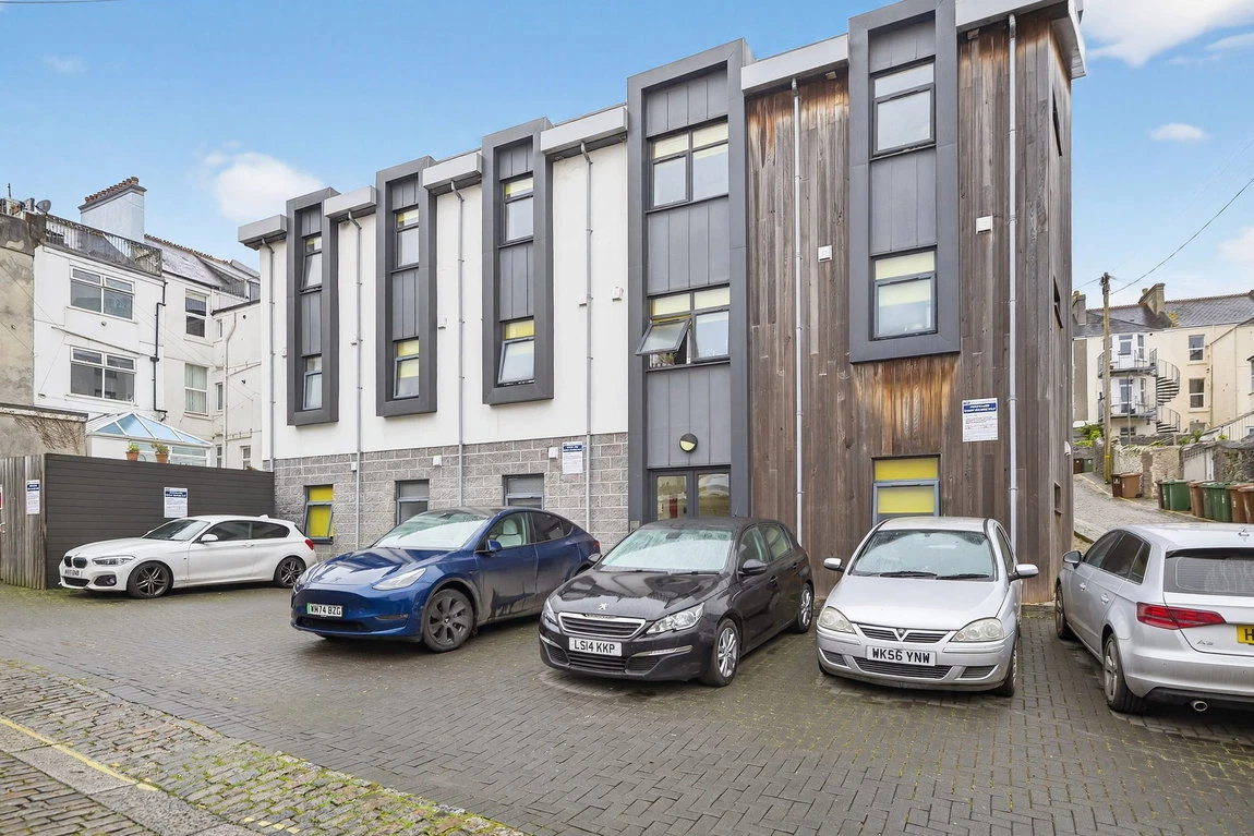 Marvell House, Plymouth, Devon, PL4 9BQ - image 1