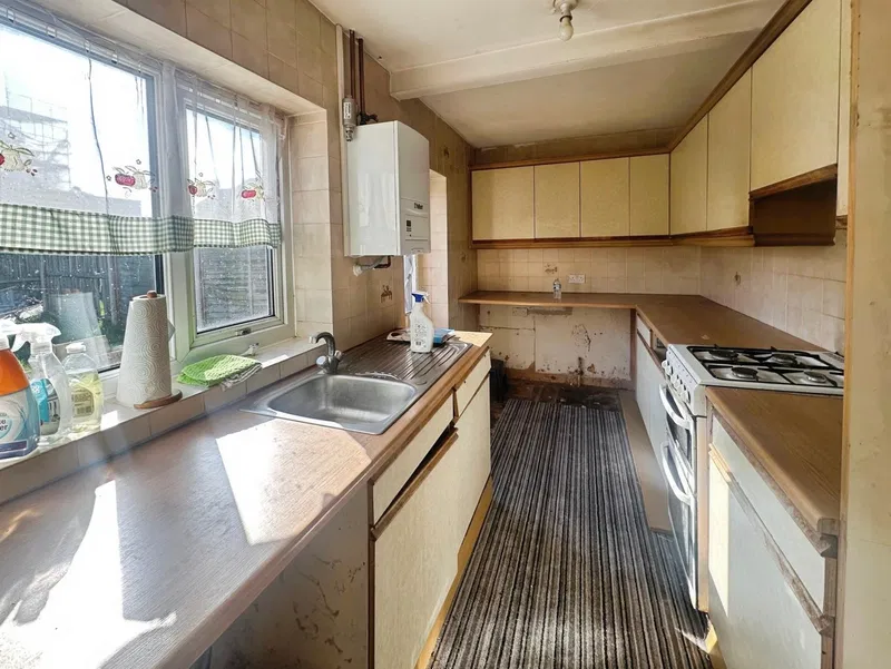 Warstones Road, Wolverhampton, WV4 - image 3