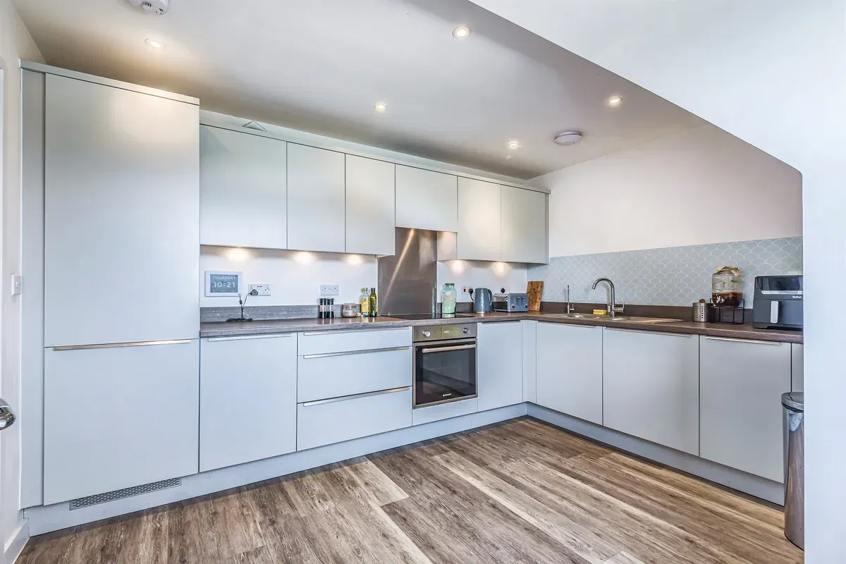 Salt Marsh Road, Shoreham-By-Sea - image 2