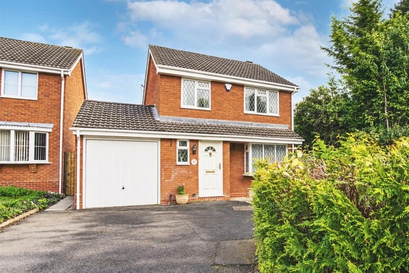 Pendlebury Drive, Mickleover, Derby - image 1