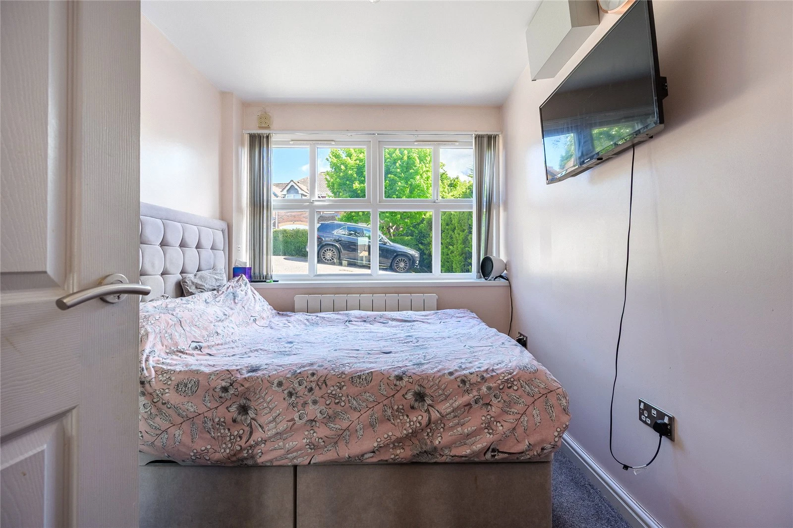 Darley Drive, Dunstall Park, Wolverhampton, West Midlands, WV6 - image 24