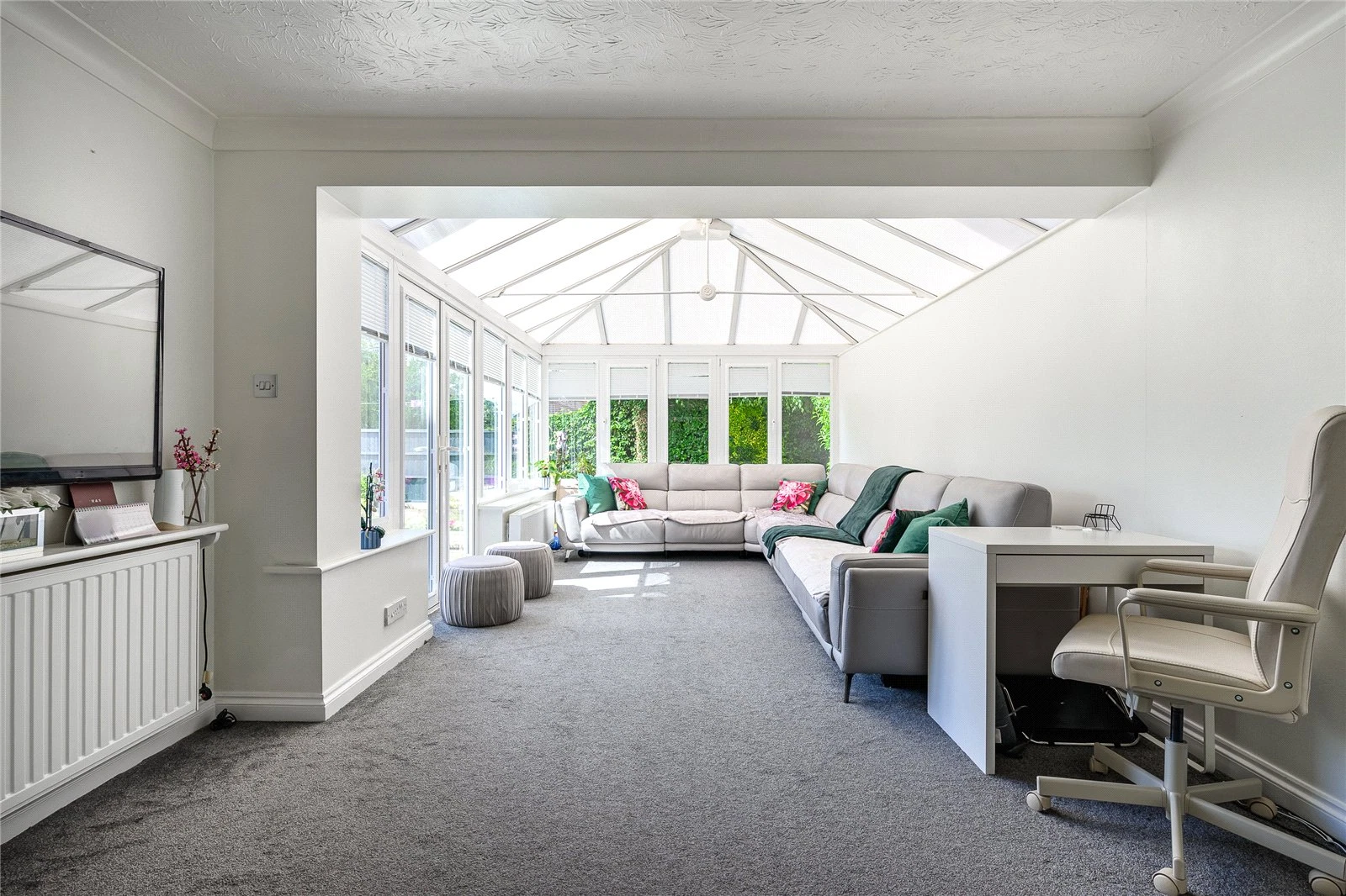 Darley Drive, Dunstall Park, Wolverhampton, West Midlands, WV6 - image 3