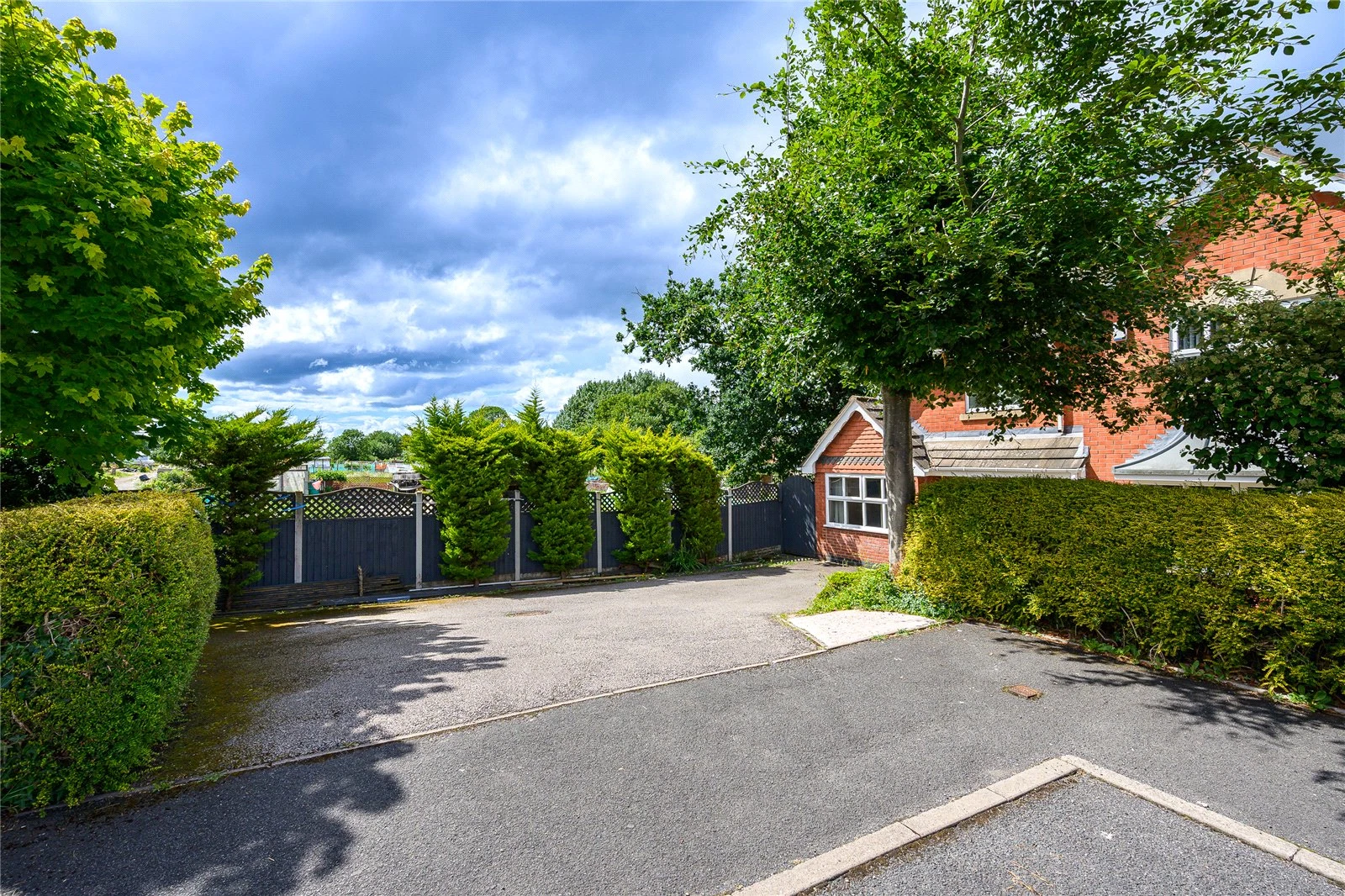 Darley Drive, Dunstall Park, Wolverhampton, West Midlands, WV6 - image 40