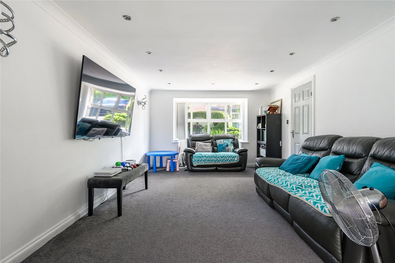 Darley Drive, Dunstall Park, Wolverhampton, West Midlands, WV6 - image 8