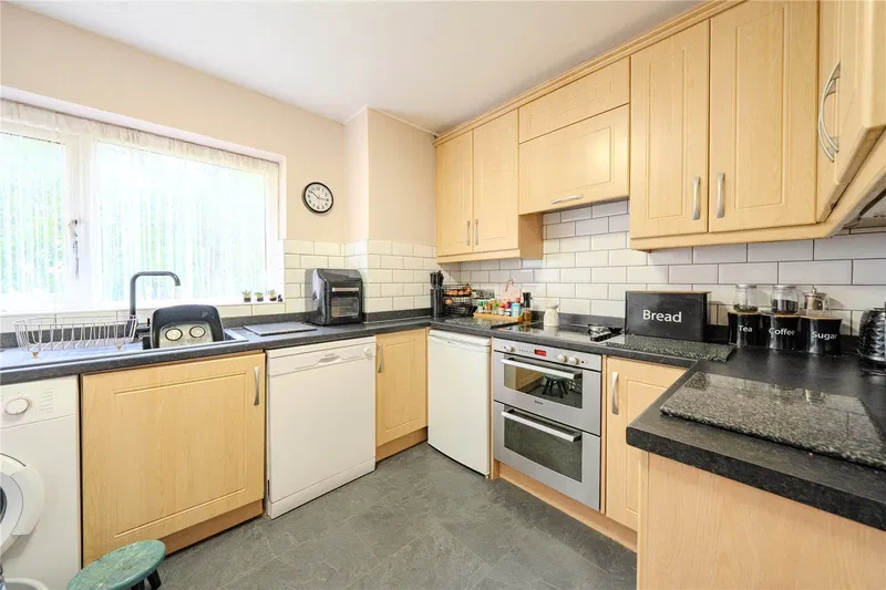 Fir Tree Approach, Leeds, West Yorkshire, LS17 7EX - image 3
