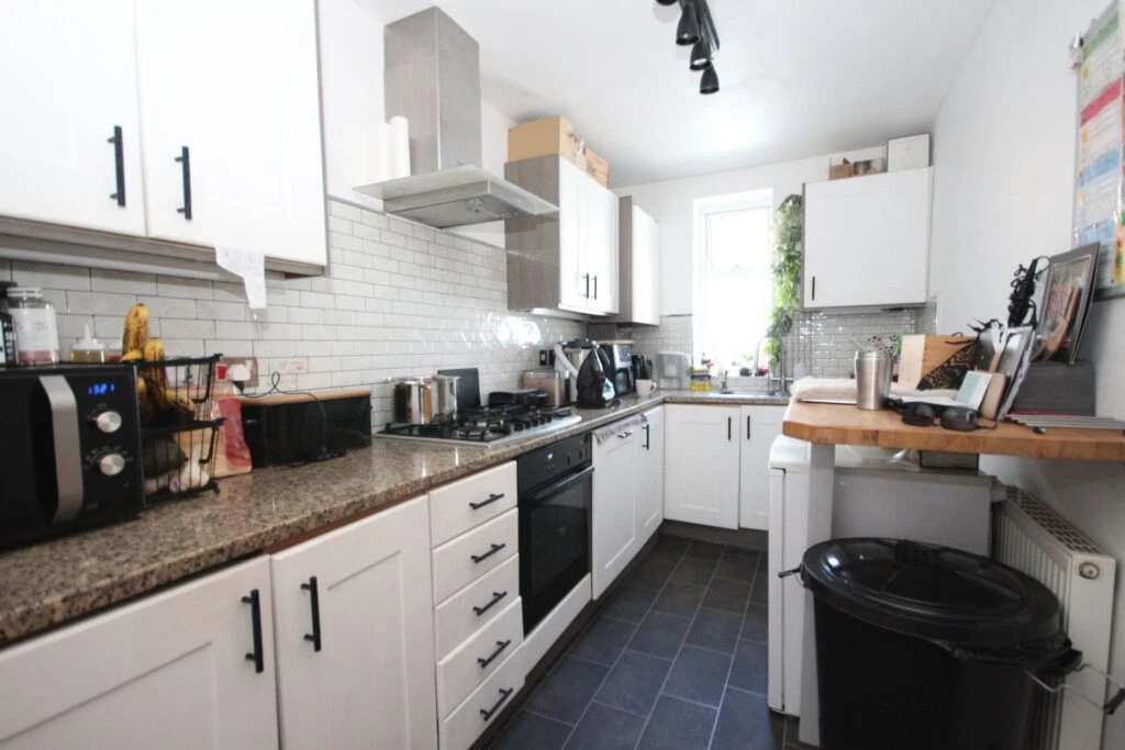 Alum Chine Road, Westbourne - image 5