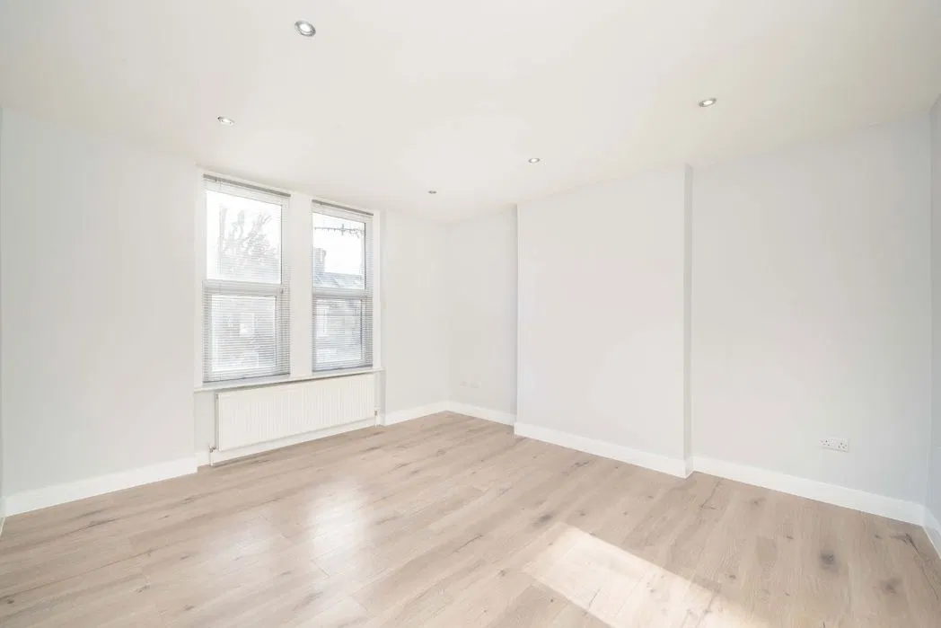 Hastings Road, London, Greater London, W13 8QH - image 2