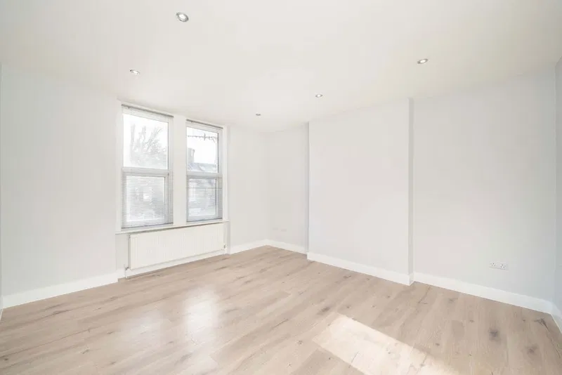 Hastings Road, London, Greater London, W13 8QH - image 2