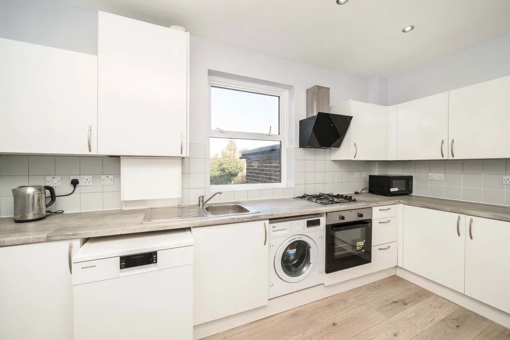 Hastings Road, London, Greater London, W13 8QH - image 3
