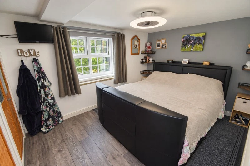 Snowden Road, Bradford, West Yorkshire, BD18 1JD - image 11