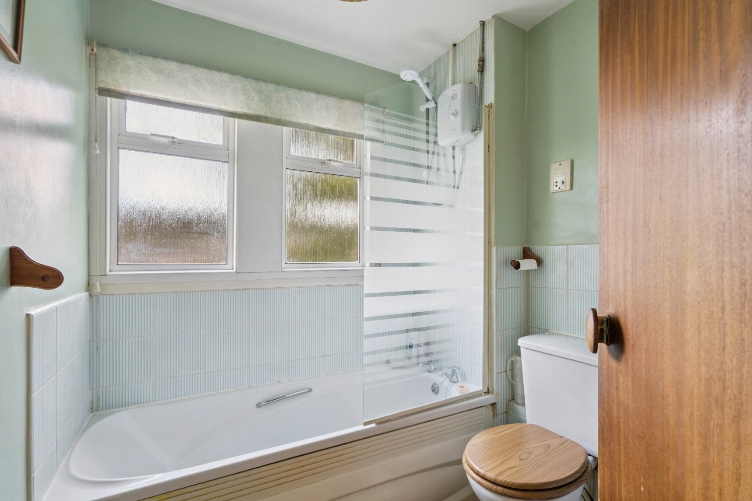 Boulters Lane, Maidenhead - image 10