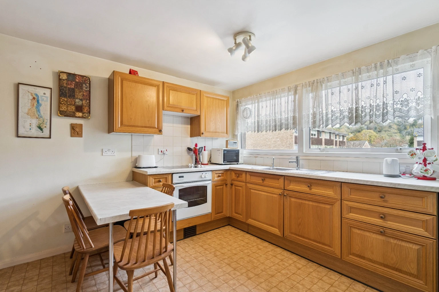 Boulters Lane, Maidenhead - image 6