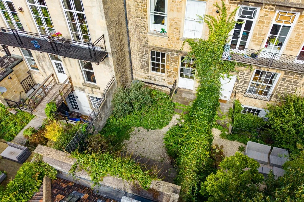 Ground Floor Garden Flat, 3 Alfred Street, Walcot, Bath, BA1 2QU - image 4