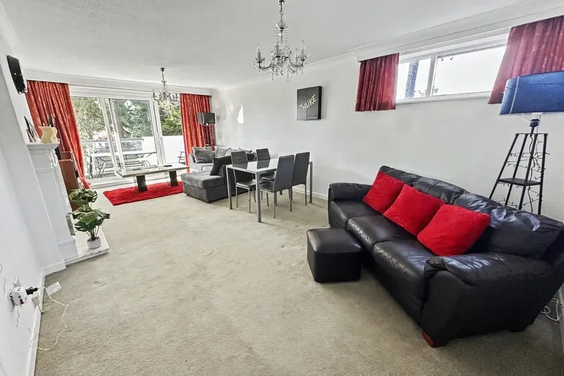 Baronsmede, Branksome Wood Road, Bournemouth, Dorset, BH2 6DE - image 3