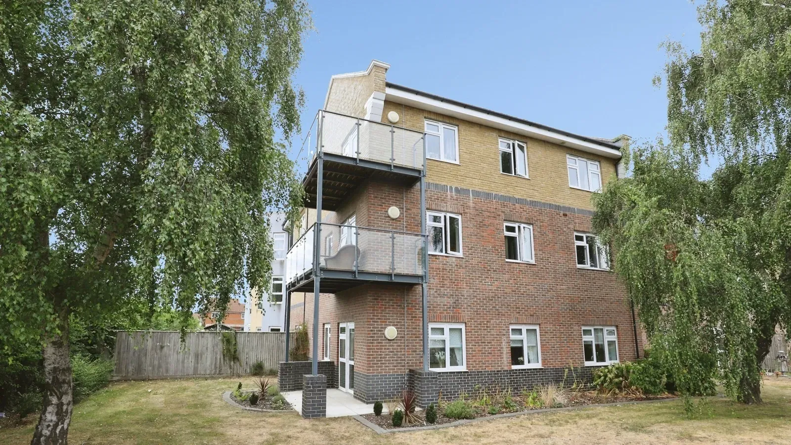 North Street, Milton Regis, Sittingbourne, Kent, ME10 - image 1