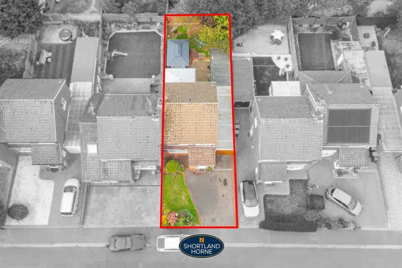 Finnemore Close, Styvechale Grange, Coventry - image 2