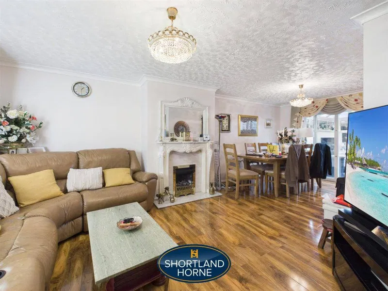 Finnemore Close, Styvechale Grange, Coventry - image 3