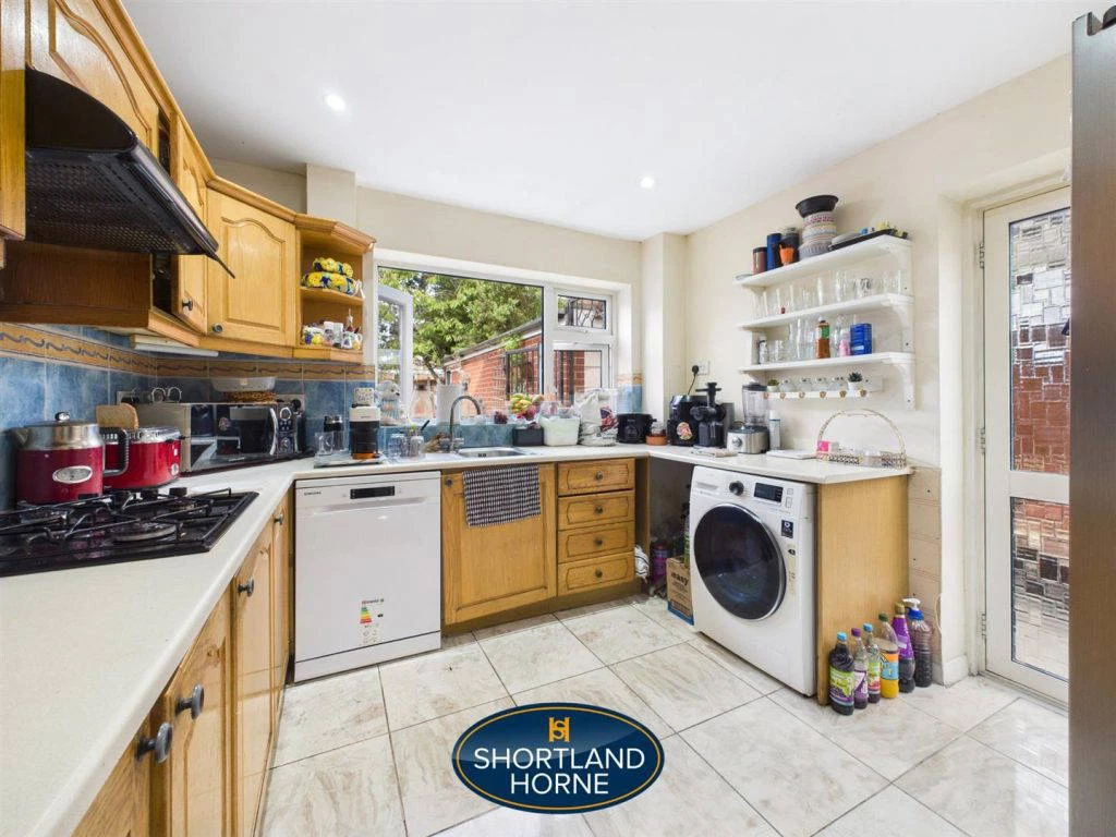 Finnemore Close, Styvechale Grange, Coventry - image 6