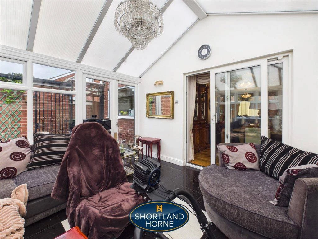 Finnemore Close, Styvechale Grange, Coventry - image 8
