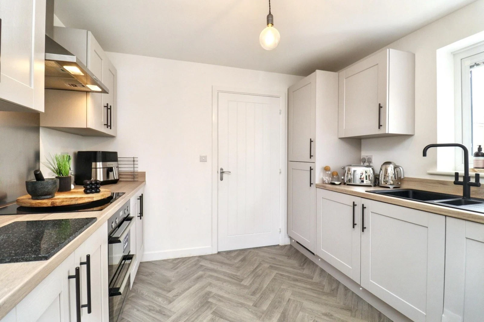 Carson Place, Saffron Gardens, Middlesbrough, TS8 9RL - image 4
