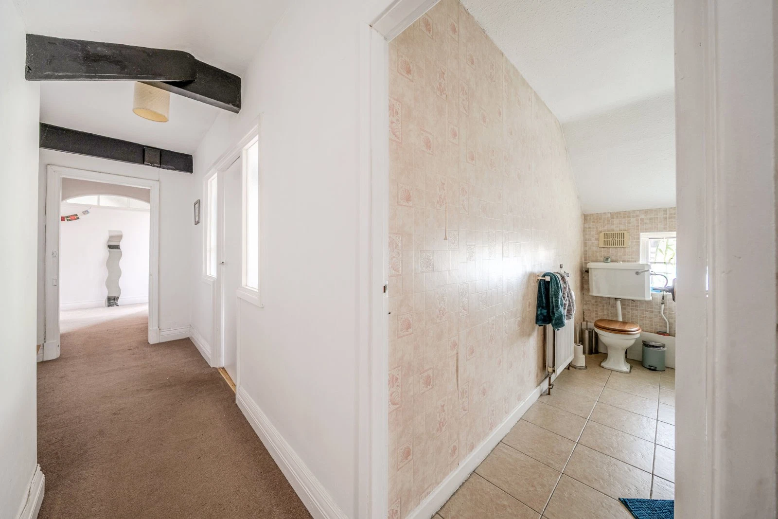 North Parade, West Park, Leeds, LS16 - image 29