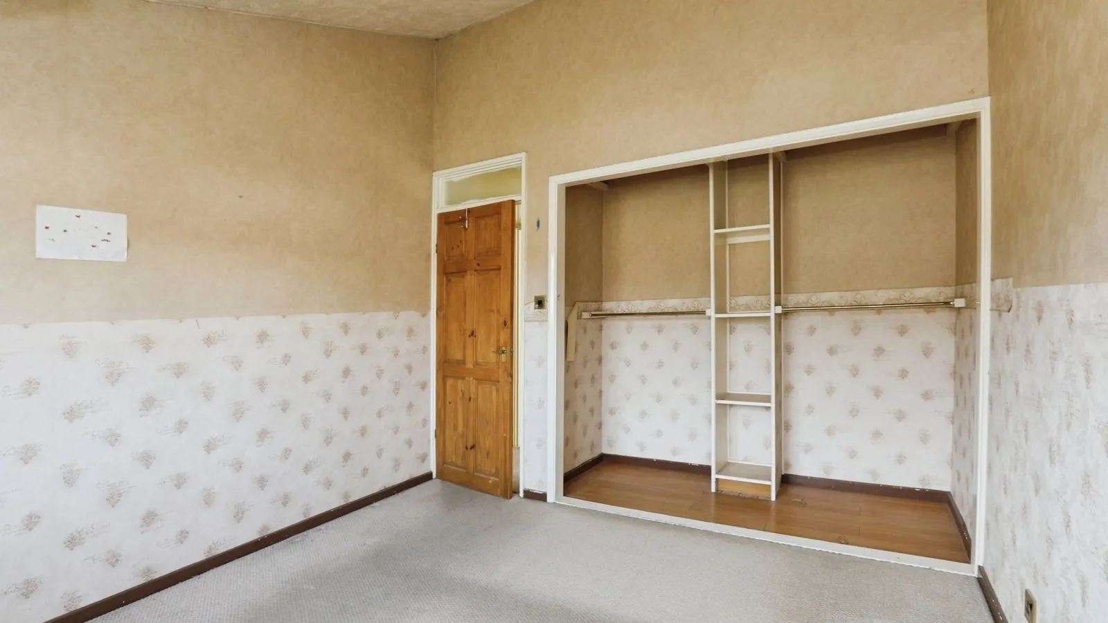 Colonsay Road, Crawley, West Sussex, RH11 - image 14